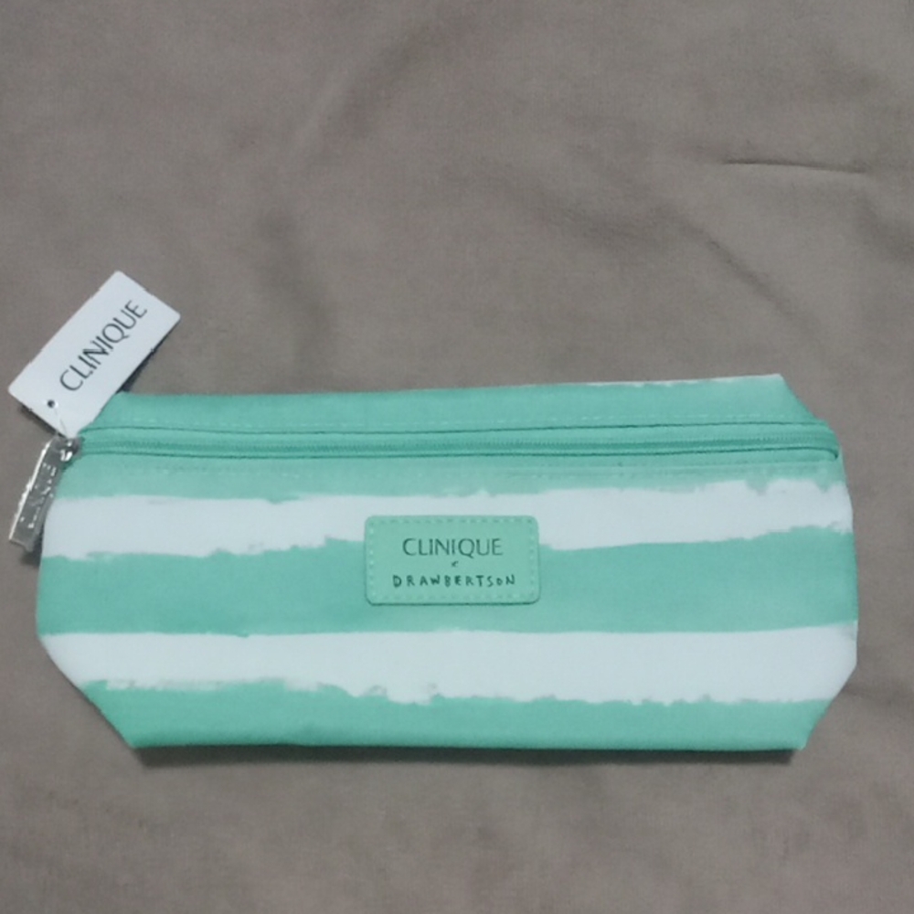 NWT New Clinique Drawbertson Mint Green and White Cosmetic Women's Makeup Bag